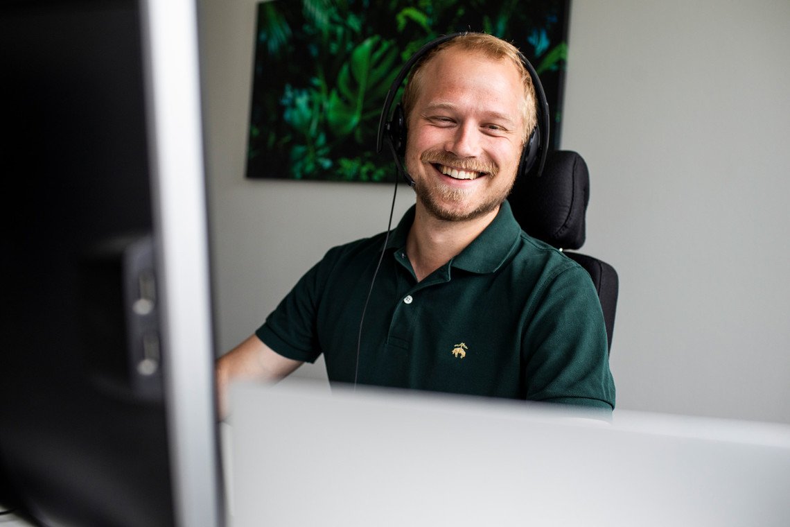 SEO-Audits von mindshape: SEO Consultant berät Kunden via Videocall